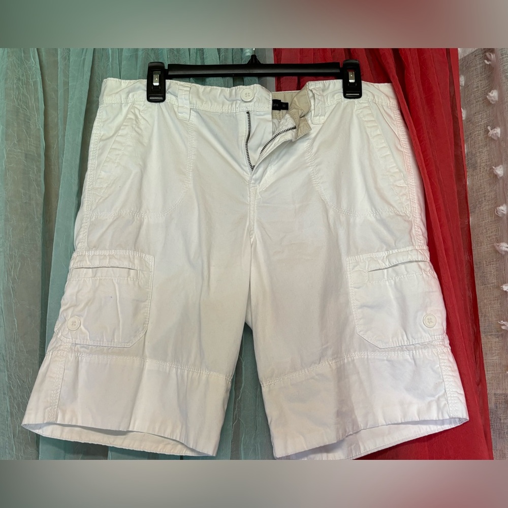 Calvin Klein Jeans- white Bermuda shorts- size 10